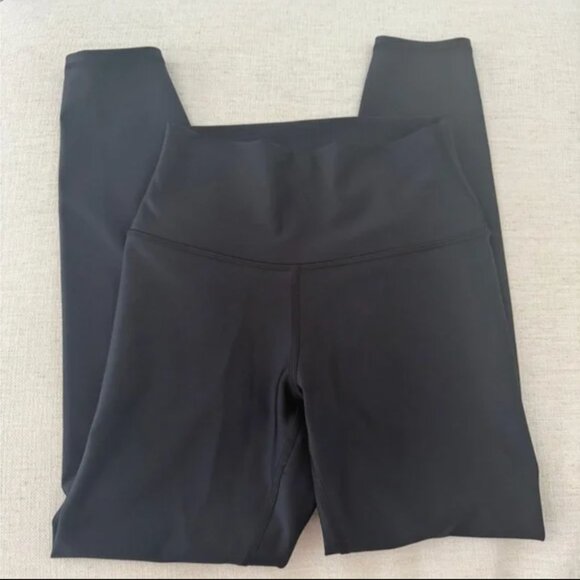 Airlift High-Waist 7/8 Turn It Up Legging , Black Legging , New, Small Size - Picture 4 of 5